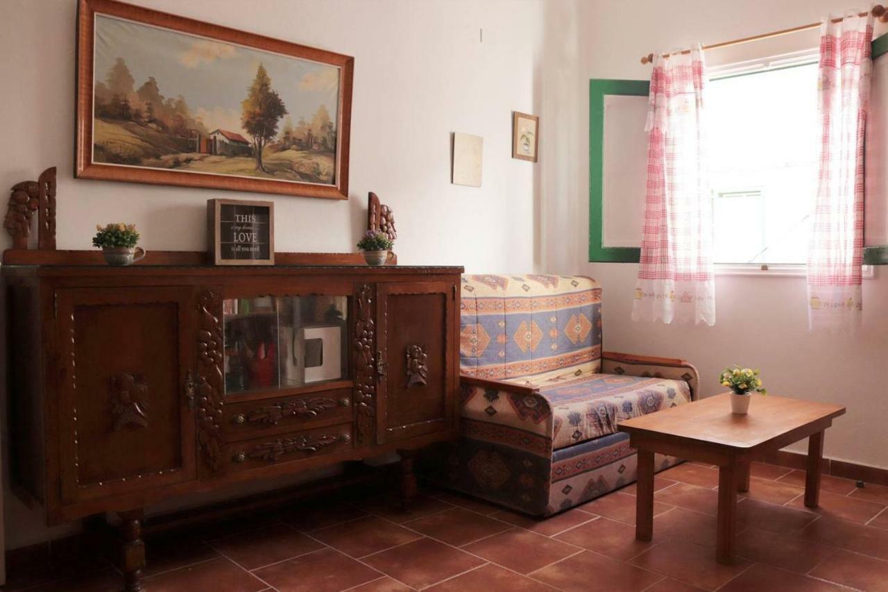 Oasis Atlantico: Rincon Secreto Al Pie De Los Senderos Azano Εξωτερικό φωτογραφία